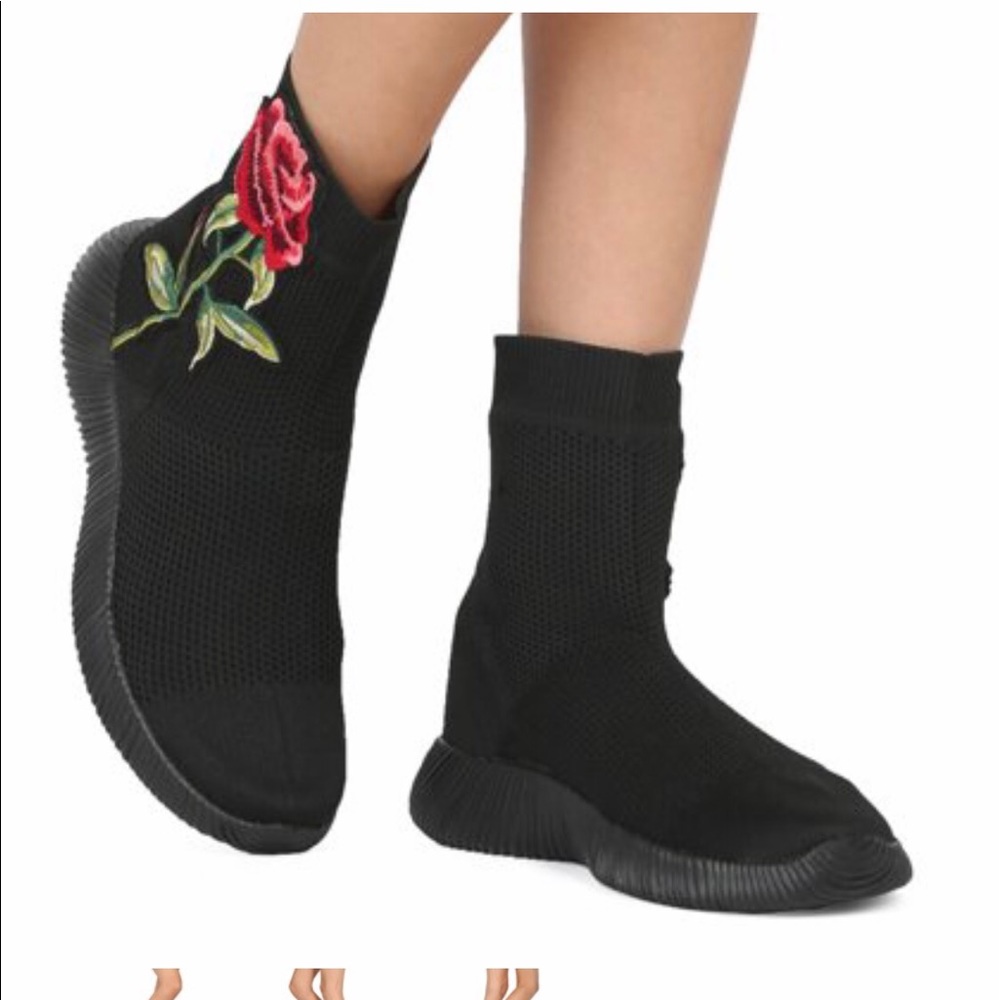 New Stretch Floral Embroidered Bootie Sneaker 9